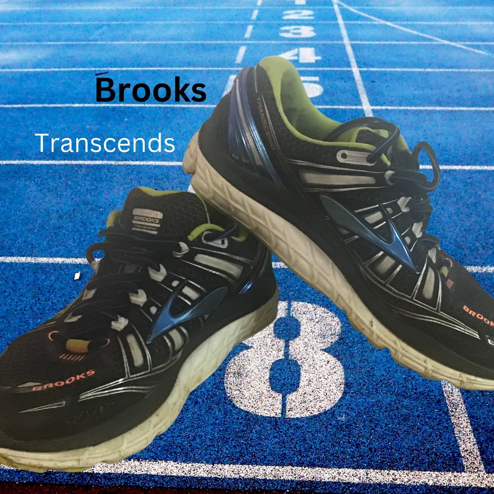 Brooks Transcends #110157D031 Mens Size 8.5 Used